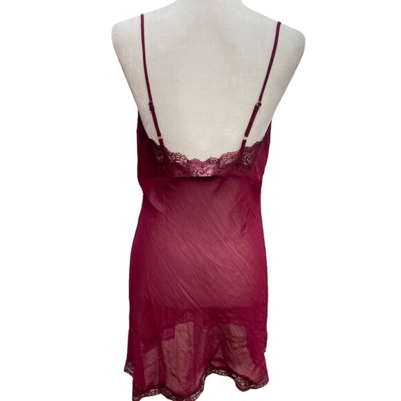 Vtg Delicates Peignoir Robe Nightie Sleep Set Size S/M Burgundy Purple Lace USA - Picture 4 of 9